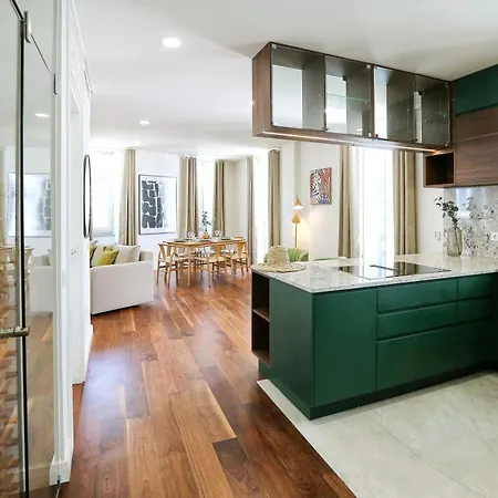 Essence Duplex In By Misha's Place Apartman *